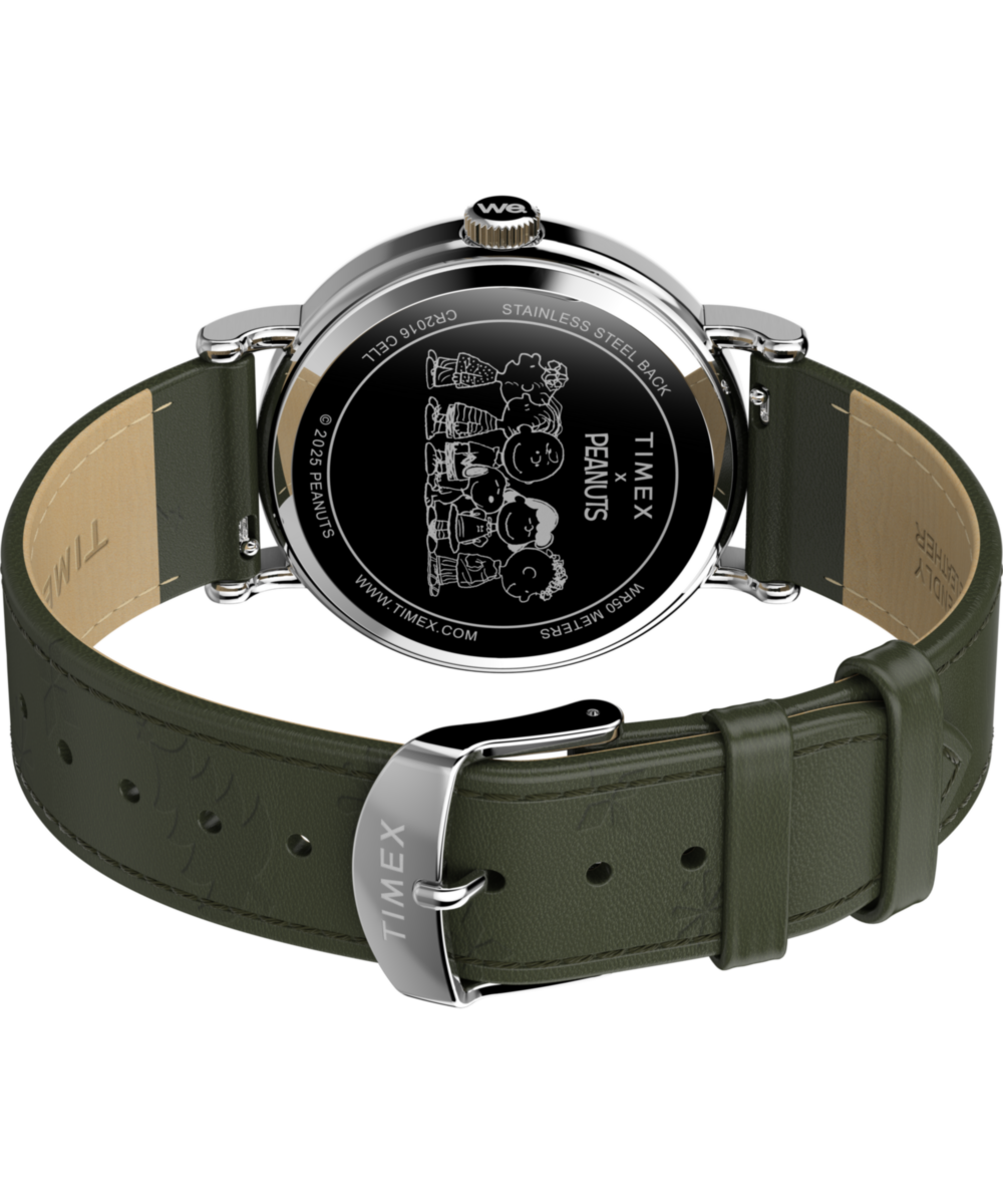 Peanuts® x Timex Weekender Holiday Dial 40mm Leather Strap Watch